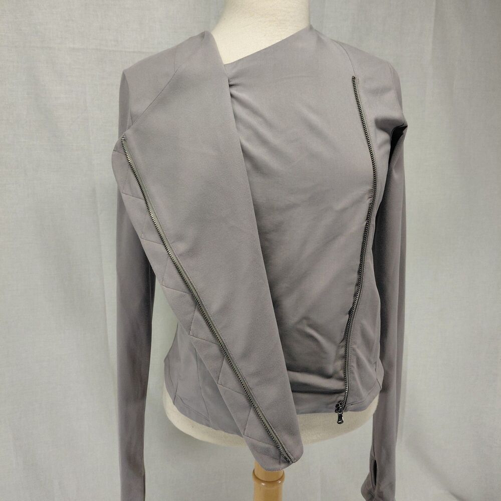 Under Armour LS Gray Cropped Coat All Season Gear SZ S - Picture 4 of 8